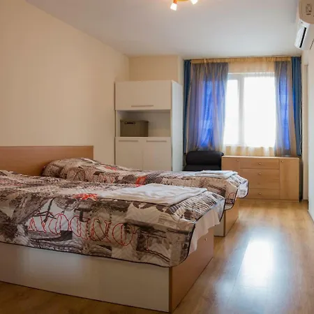 Apartmán Glorious - 2-bedroom Near Youth Hill By Flat Mаnager Plovdiv